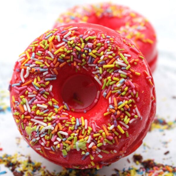 Strawberry & Banana Bath Donut - Image 3